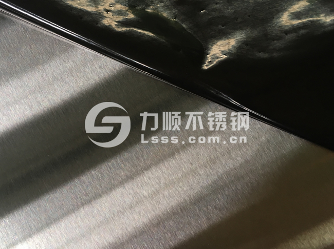 拉絲不鏽鋼板