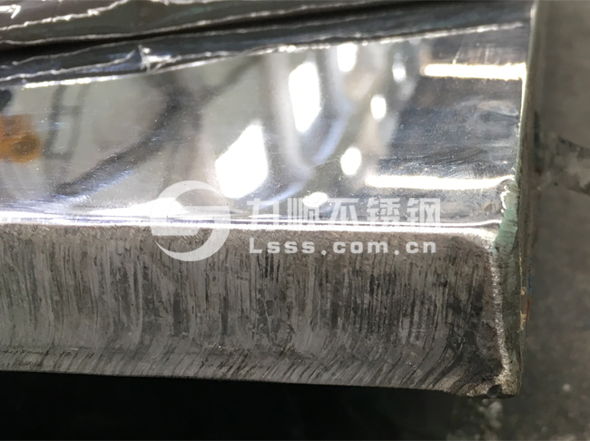 不鏽鋼厚鏡麵板(bǎn)