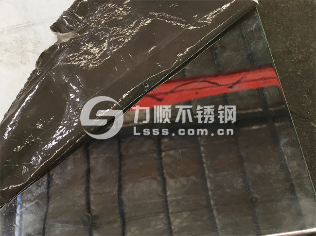 厚板(bǎn)不(bú)鏽(xiù)鋼鏡(jìng)麵板