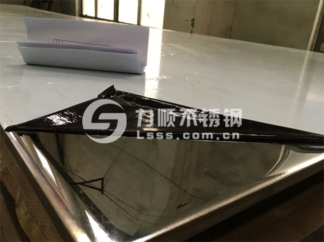 熱軋不鏽鋼鏡麵板