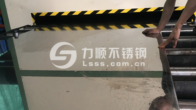 304不鏽鋼中厚板拋光產品(pǐn)