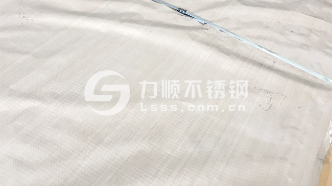 國標(biāo)304不鏽鋼熱軋(zhá)板