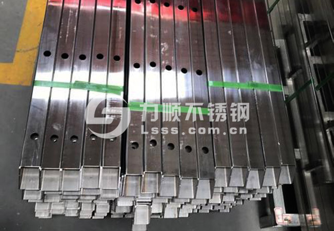 鋼管激光切割加(jiā)工