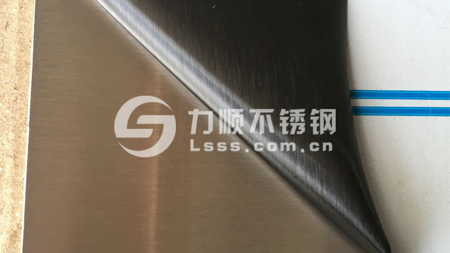 304拉絲不鏽鋼板(bǎn)