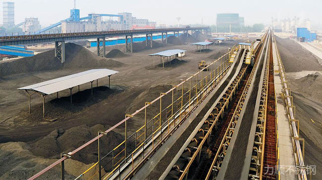 濟源鋼鐵(tiě)-改造前的全密閉焦炭料場