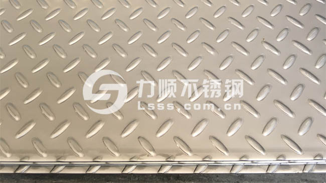 304不鏽鋼花紋板,扁豆花紋鋼板,不鏽鋼(gāng)壓花板(bǎn)