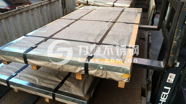 不鏽鋼拉絲(sī)板包裝