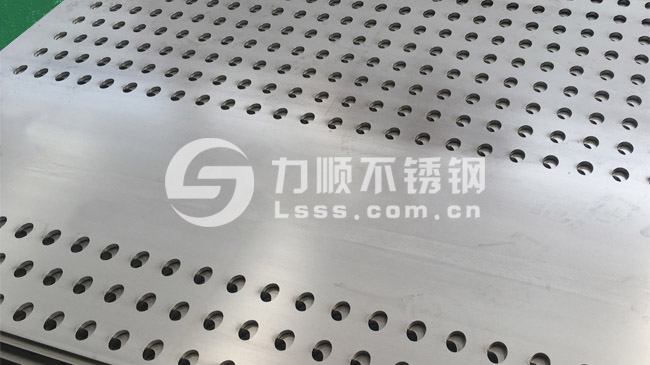 304不鏽鋼加(jiā)工切割(gē)