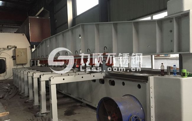 冷作車間 - 無錫午夜福利视频不鏽鋼公司