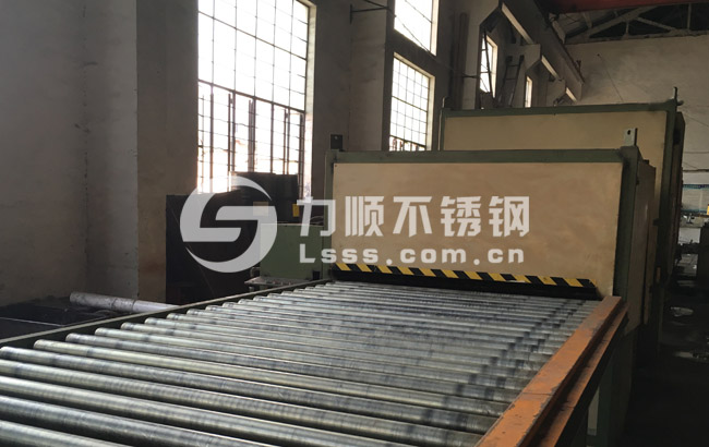 油磨拉絲拋光加工車間 - 無錫午夜福利视频不（bú）鏽鋼公司