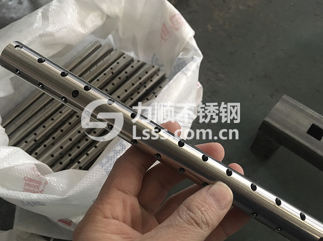 不鏽鋼管（guǎn）切孔 激光切割鋼管 不鏽鋼管切圓孔 圓管25*3